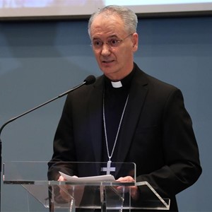 Pozdravni govor nadbiskupa Kutleše na otvaranju simpozija povodom 60. obljetnice svečanog zatvaranja Drugoga vatikanskog koncila